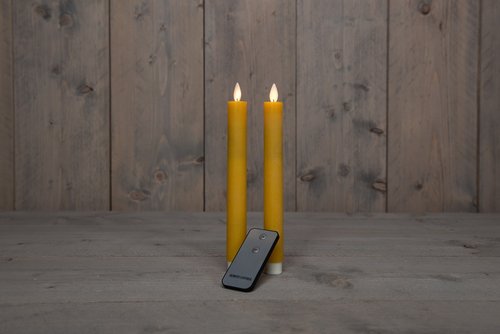 Anna’s Collection 2-pack LED rustiek wax dinerkaars oker - H 23 cm - afbeelding 3