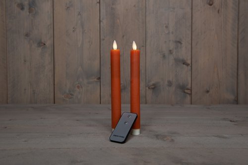 Anna’s Collection 2-pack LED rustiek wax dinerkaars oranje - H 23 cm - afbeelding 3