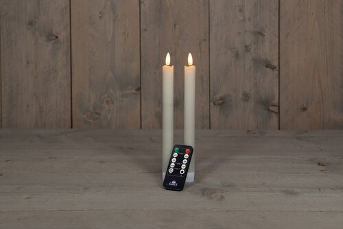 Anna's Collection LED-dinerkaarsen 3D-vlam - H23cm Ivoor 2 stuks - afbeelding 3