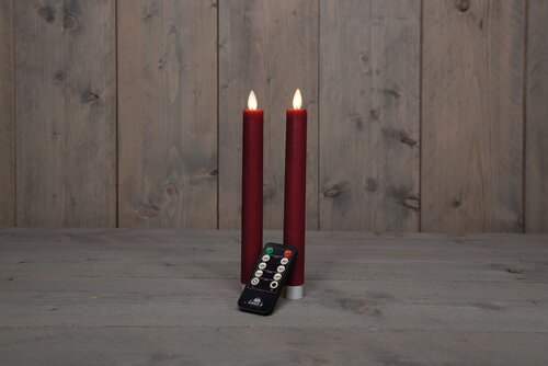 Anna's Collection LED-dinerkaarsen bewegende vlam - H23cm Bordeaux 2 stuks - afbeelding 3