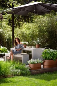 Elho Plantenbak Greenville Terrace Trough 80cm wielen bruin - afbeelding 4