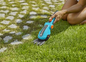 GARDENA Accu grasschaar ComfortCut met steel en wielen - afbeelding 3