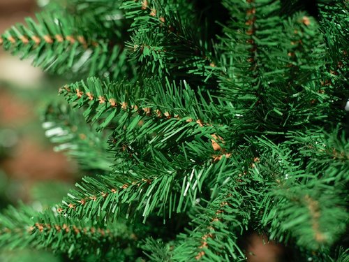 Everlands Lodge Slim Pine kunstkerstboom groen - H 210 x D 106 cm - afbeelding 2