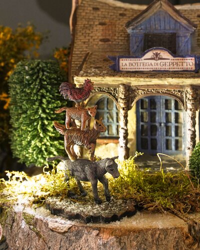 Luville Kerstdorpminiatuur Efteling Bremer stadsmuzikanten - L 7,5 x B 6 x H 10 cm - afbeelding 2