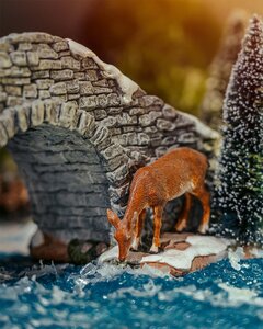 Stone bridge with deer - L 24 x W 11,5 x H 13 cm - afbeelding 2