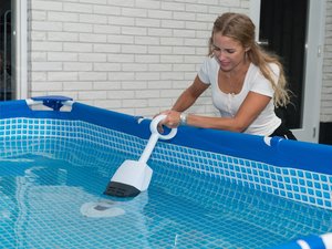 Telescopische accu zwembad - & spa hand stofzuiger - afbeelding 3