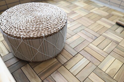 Terrastegel Qlik teak 12 latjes 30x30x2,6cm 10st (0,9m²) - afbeelding 4