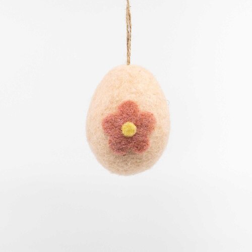 Vilten hanger paasei met bloem D 6 x H 8 cm roze/rood