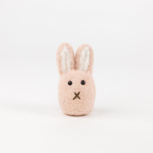 Vilten konijn staand D 4 x H 8,5 cm roze