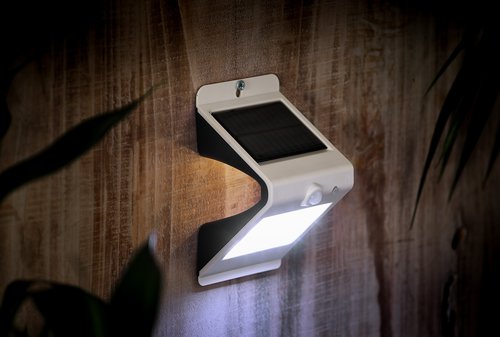 Wandlamp solar met bewegingsensor 10x8x16cm ww - afbeelding 3