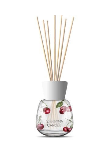 Yankee Candle Black Cherry Signature Reed Diffuser
