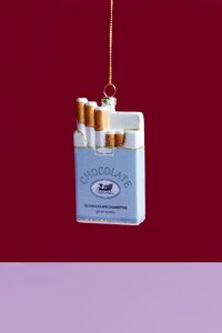 Yup in de Boom Chocolade Sigaretten Kerstornament - afbeelding 2